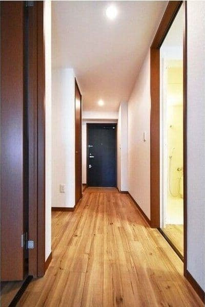 Room image 11