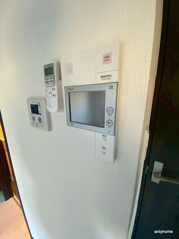 Room image 11