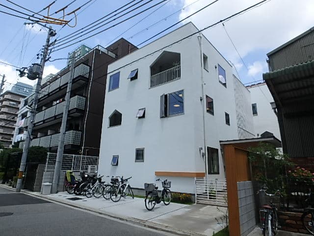 Room image 15