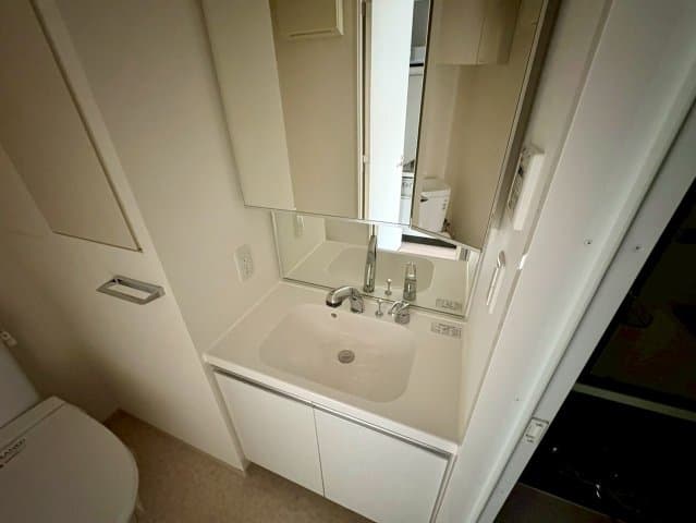Room image 9