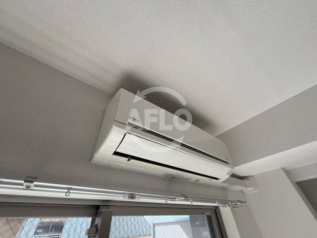 Room image 11