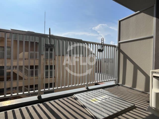 Room image 9