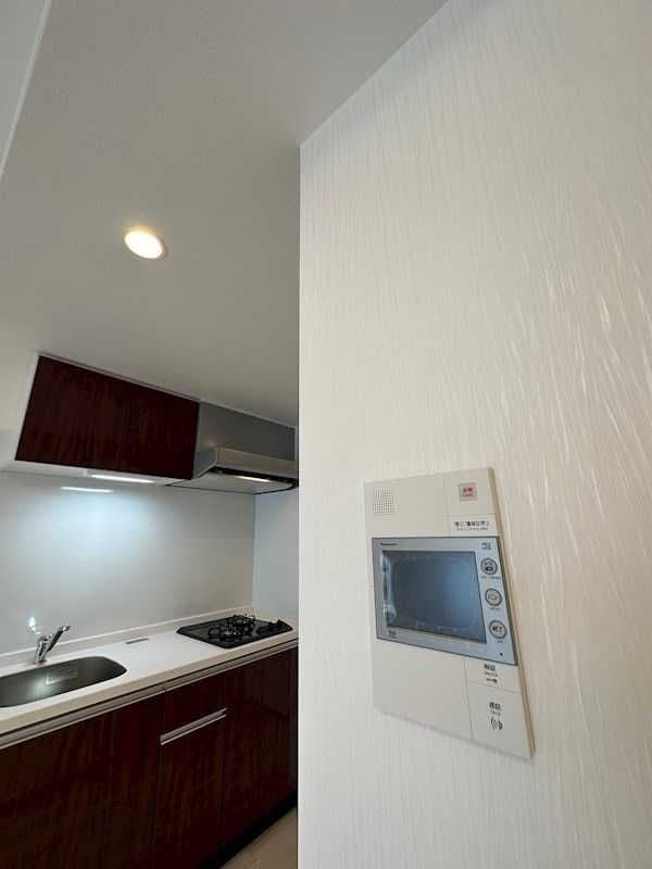 Room image 11