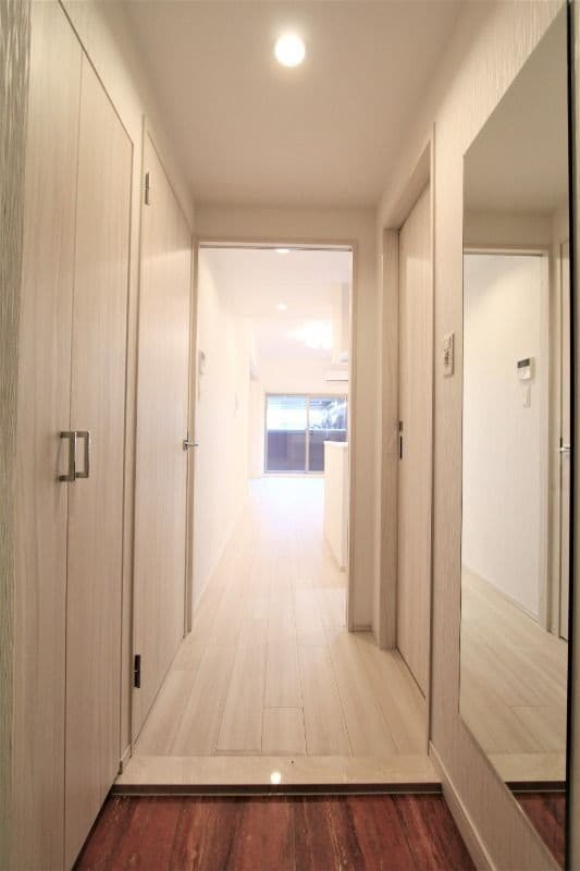 Room image 12
