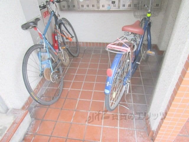Room image 11