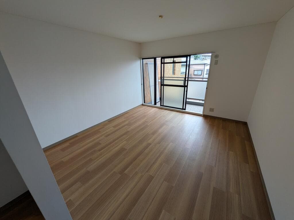 Room image 10