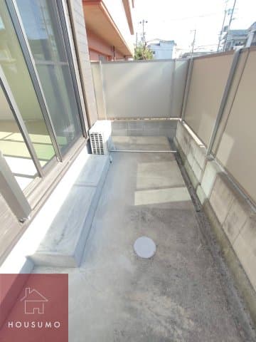 Room image 10