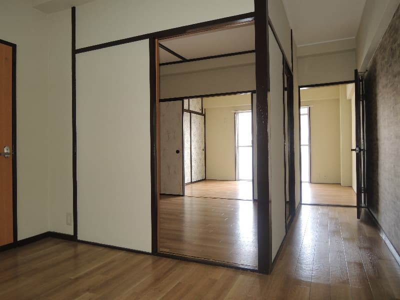 Preview interior of LaLuce Kounan I