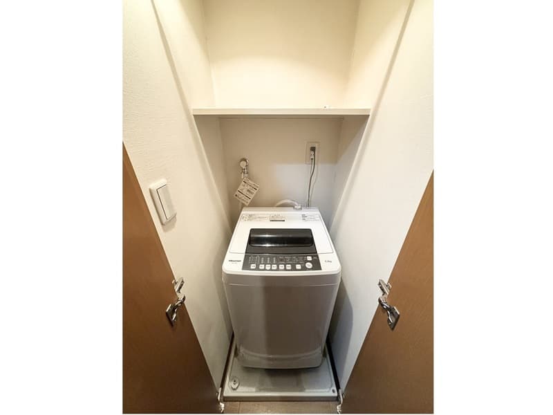 Room image 12