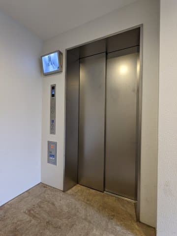 Room image 15
