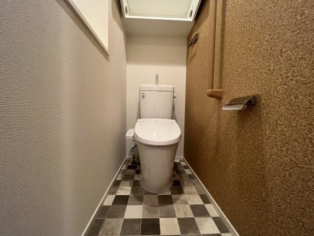 Room image 8
