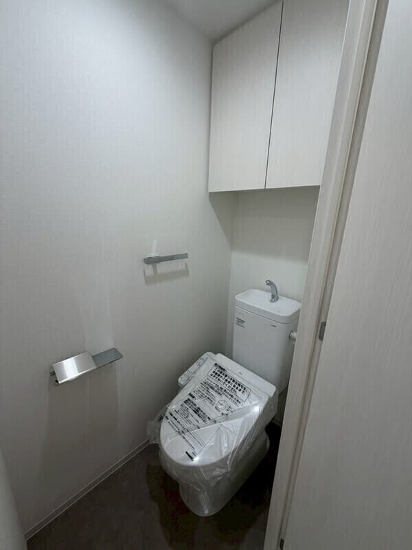 Room image 8
