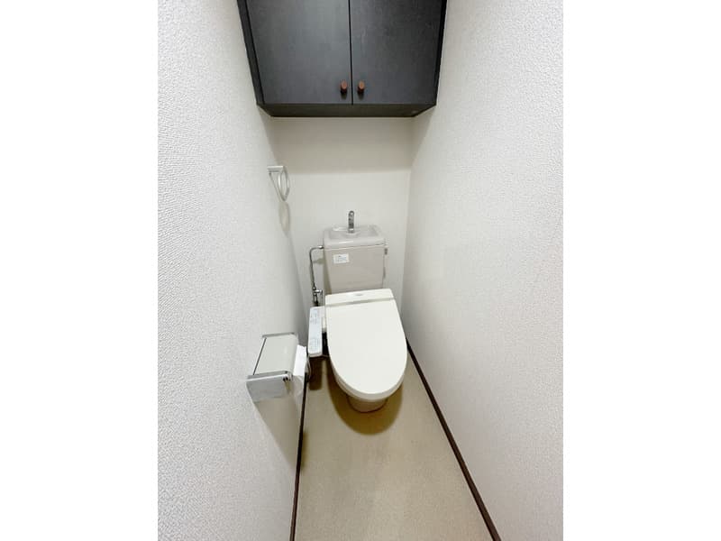 Room image 11