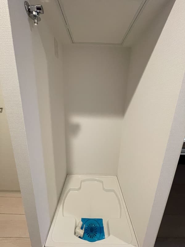 Room image 11