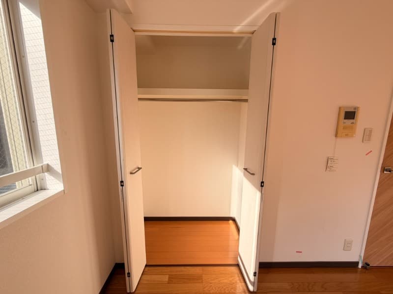 Room image 14