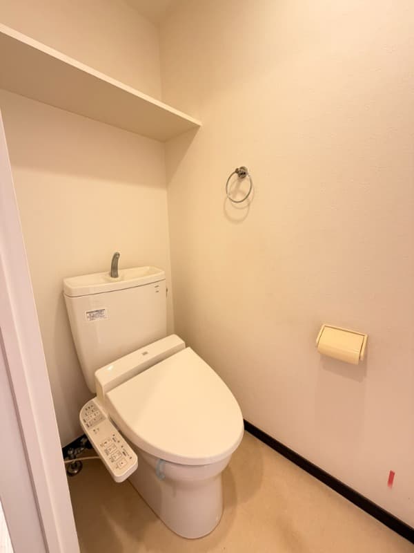 Room image 9