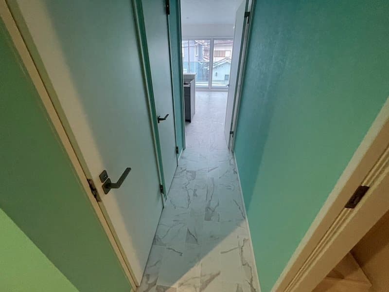 Room image 16