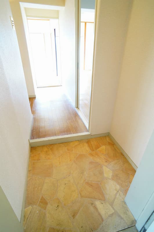 Room image 12