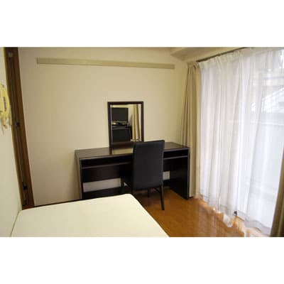 Room image 10