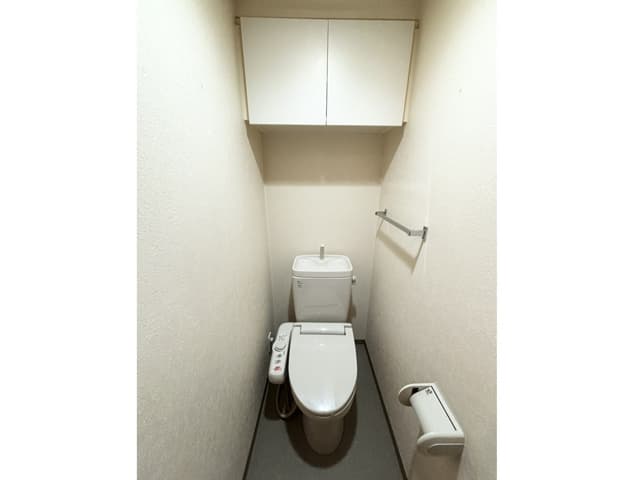 Room image 11