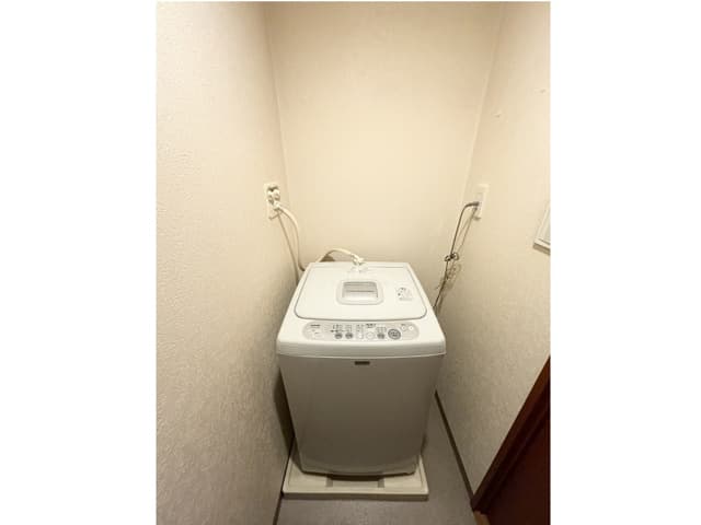 Room image 12