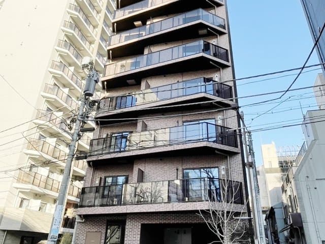 Main exterior of Log浅草橋