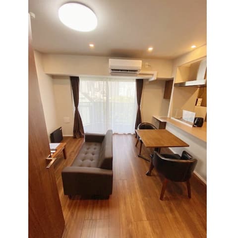 Preview interior of Log浅草橋