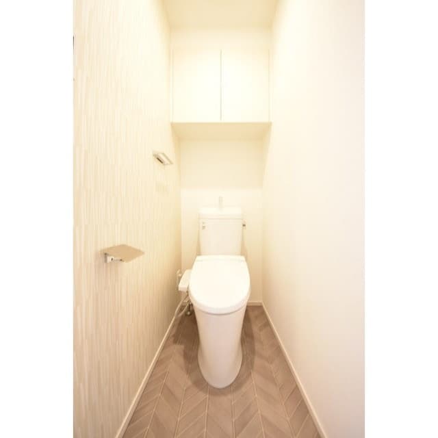 Room image 13
