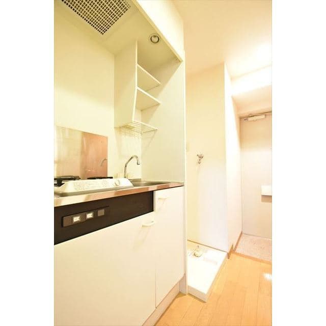 Room image 11