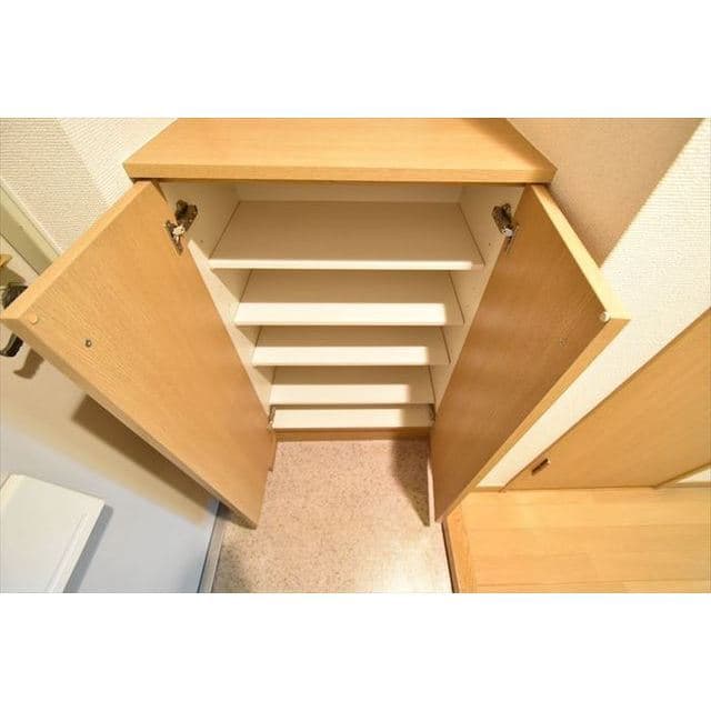 Room image 13