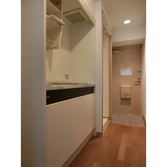 Room image 11