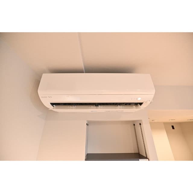 Room image 14