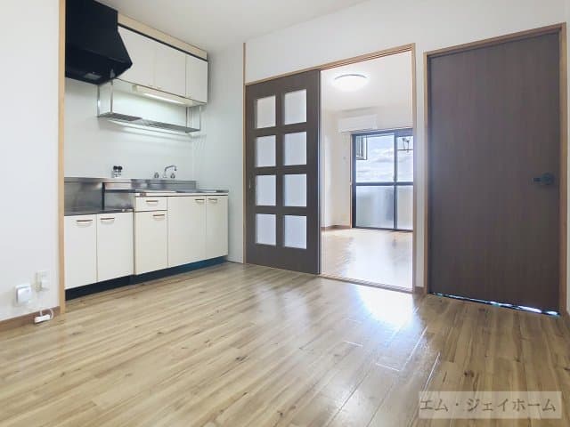Preview interior of Twin Avenue B Building