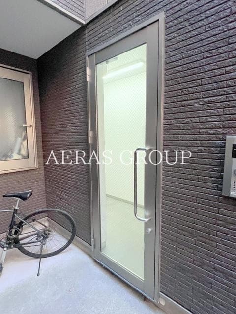 Room image 12