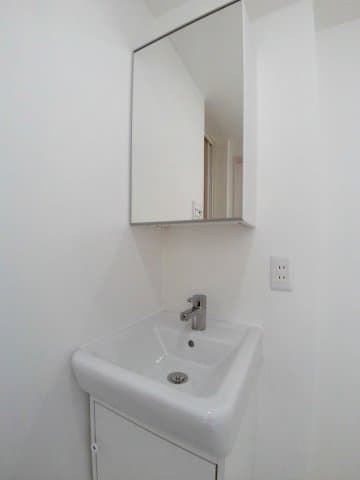 Room image 10