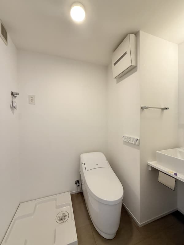 Room image 9