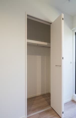 Room image 16