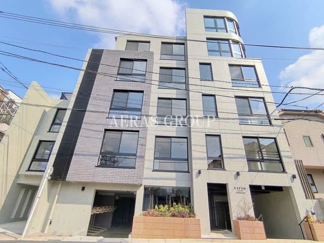 Main Image