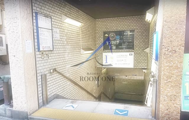 Room image 15