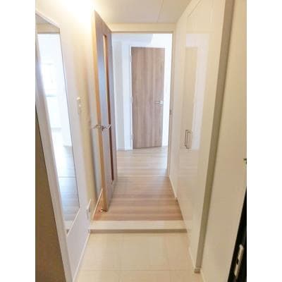 Room image 12