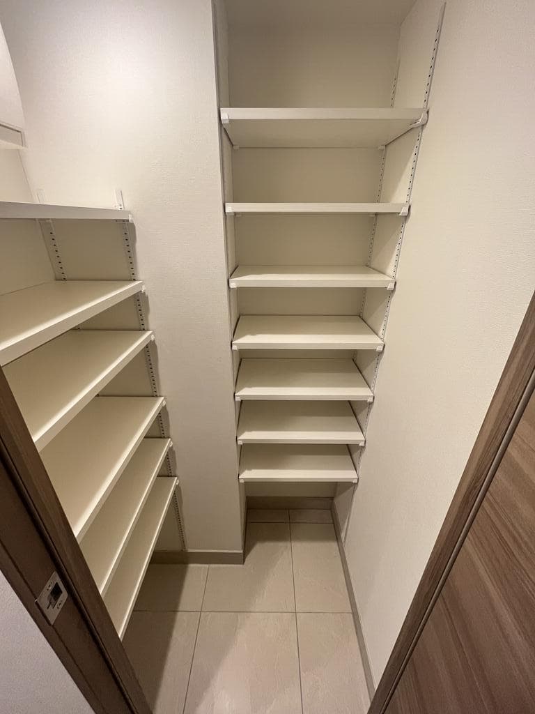 Room image 13