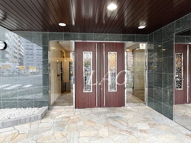 Room image 12