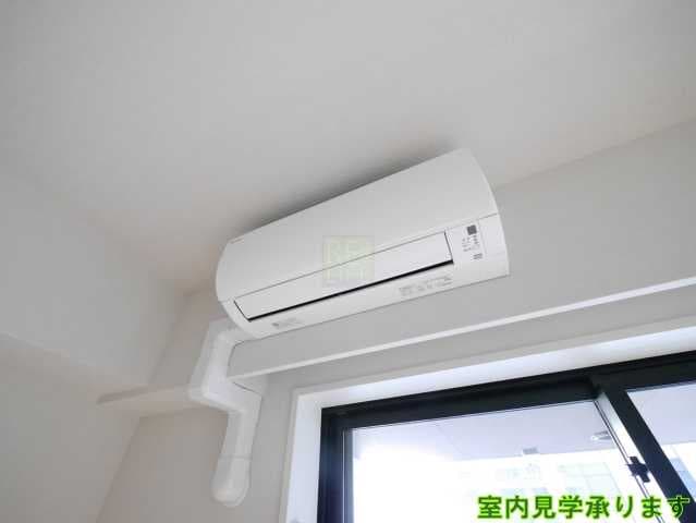 Room image 12
