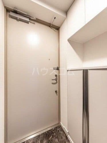 Room image 11
