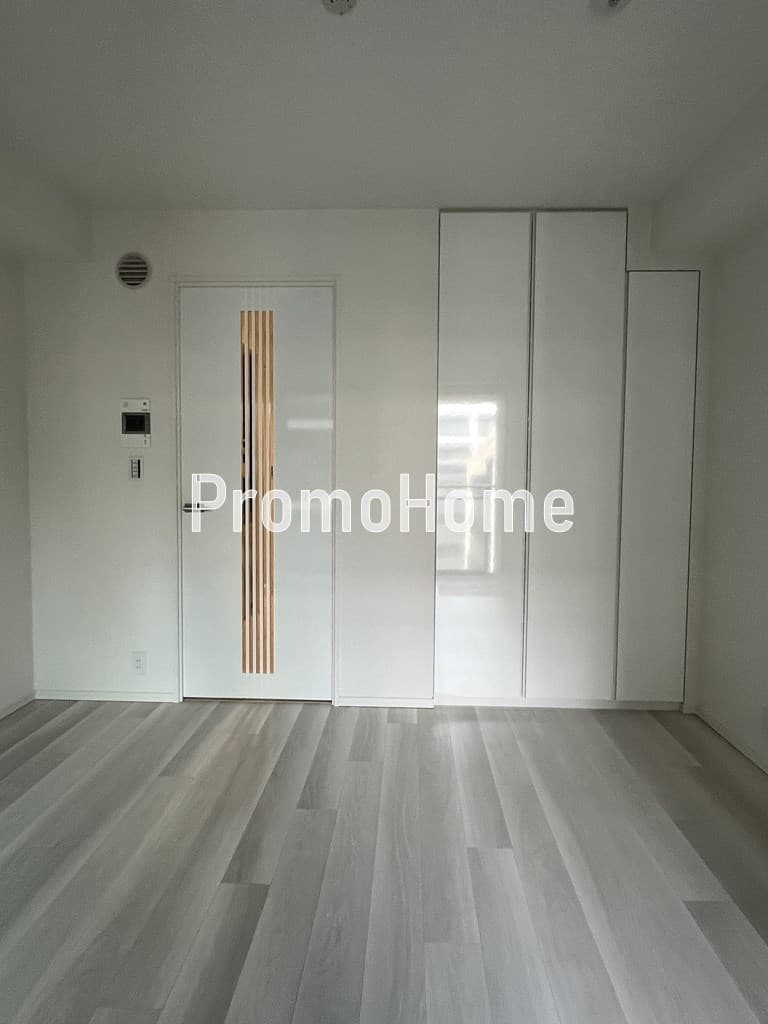 Room image 8