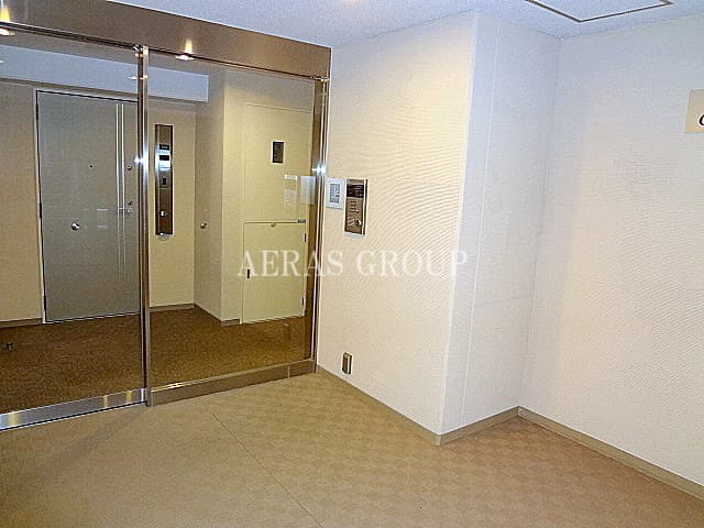 Room image 10