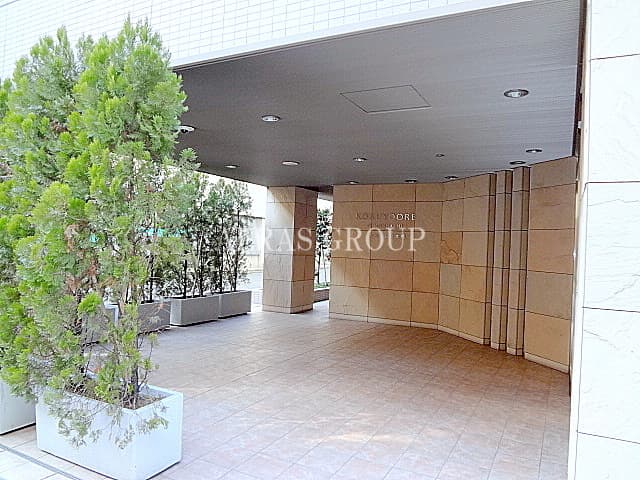 Room image 11