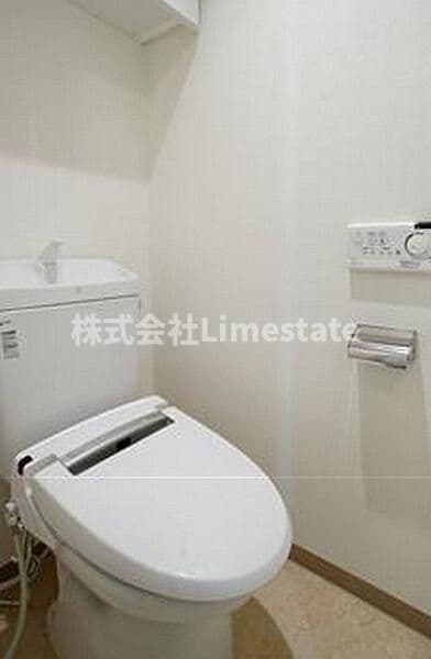 Room image 13