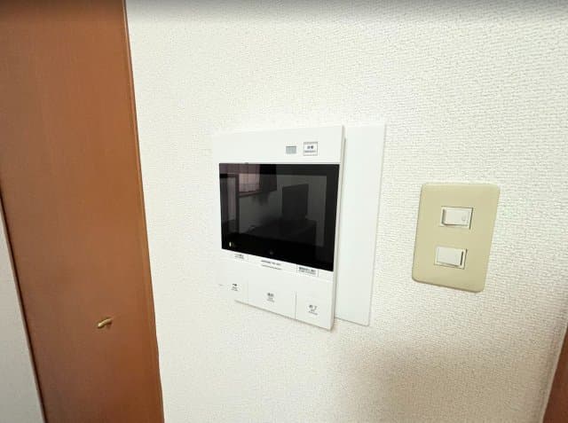 Room image 11