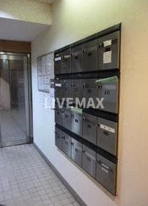 Room image 12